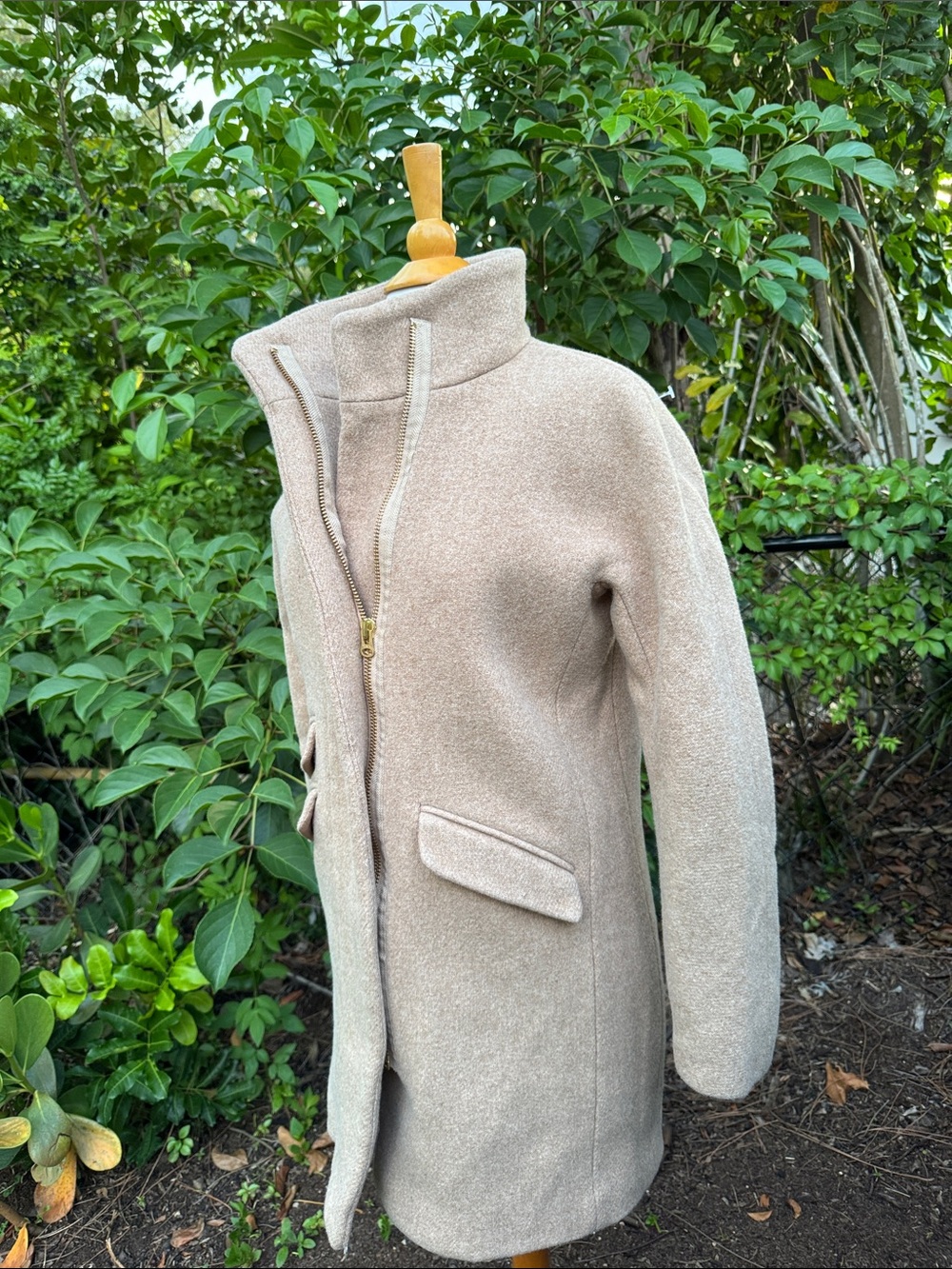 J. Crew Toscana coat in Italian stadium-cloth wool blend, size 4 - Picture 5 of 12